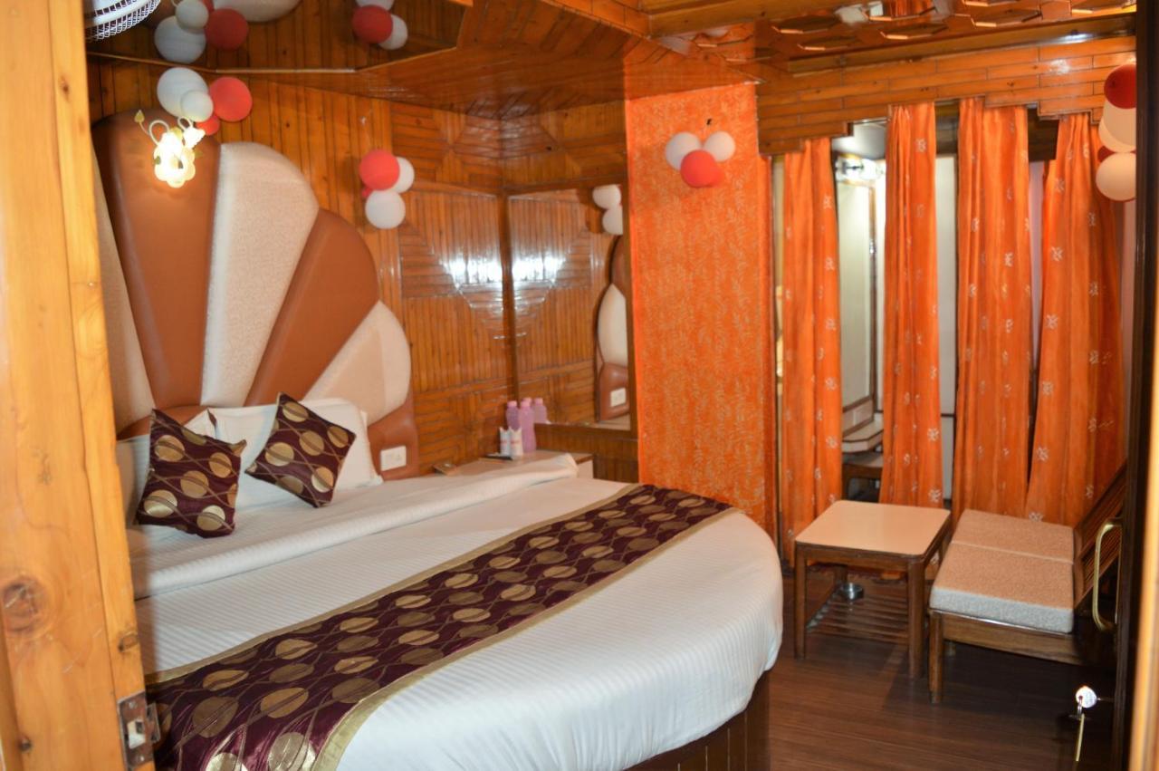Hotel Sidharath Шимла Екстериор снимка