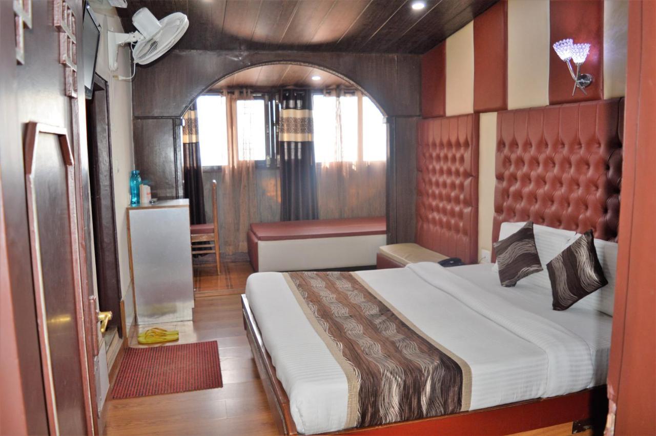 Hotel Sidharath Шимла Екстериор снимка