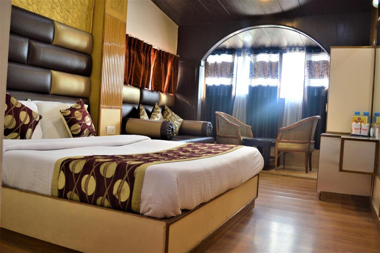 Hotel Sidharath Шимла Екстериор снимка