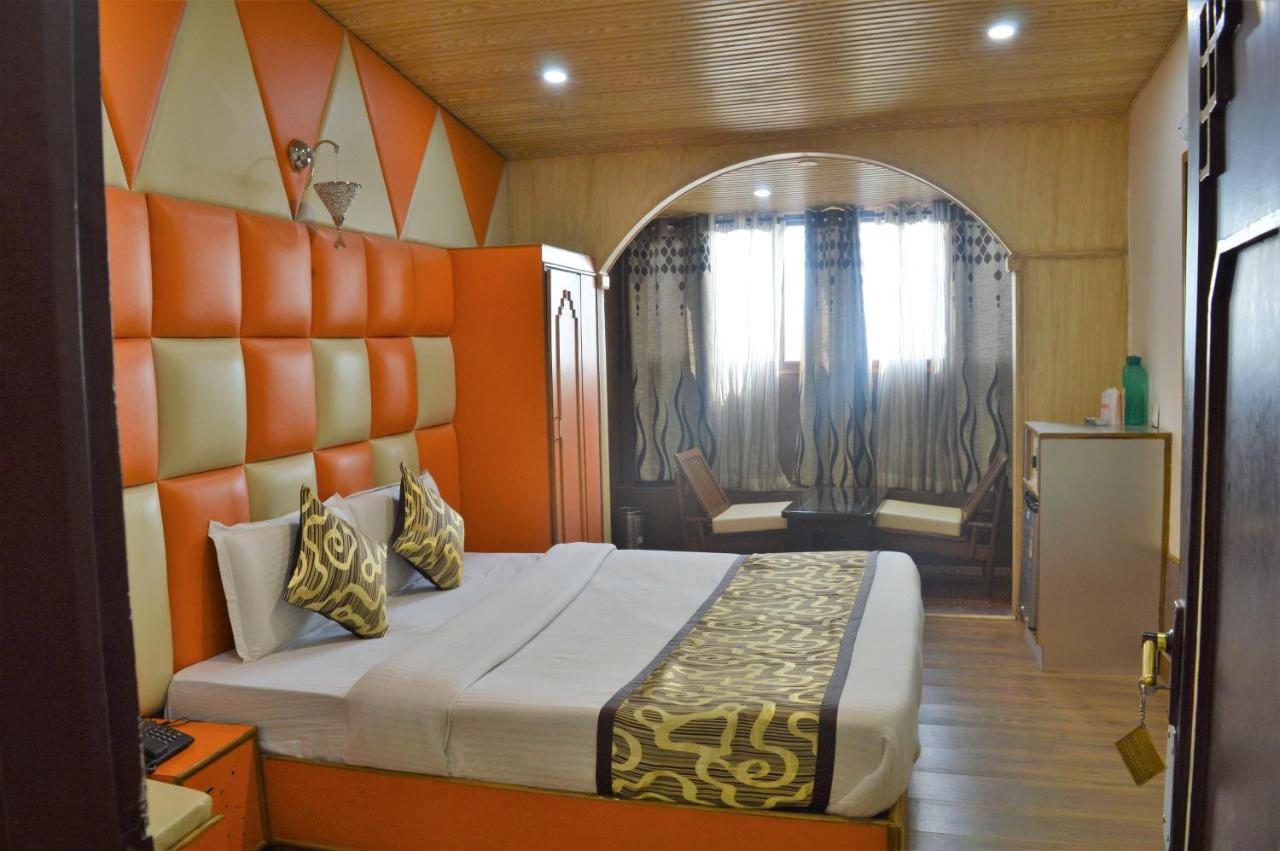 Hotel Sidharath Шимла Екстериор снимка