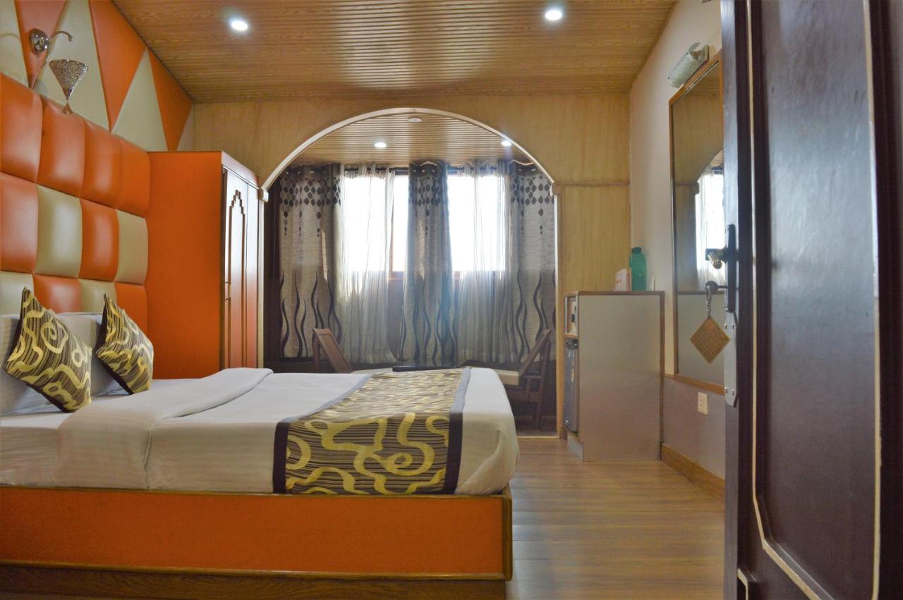 Hotel Sidharath Шимла Екстериор снимка