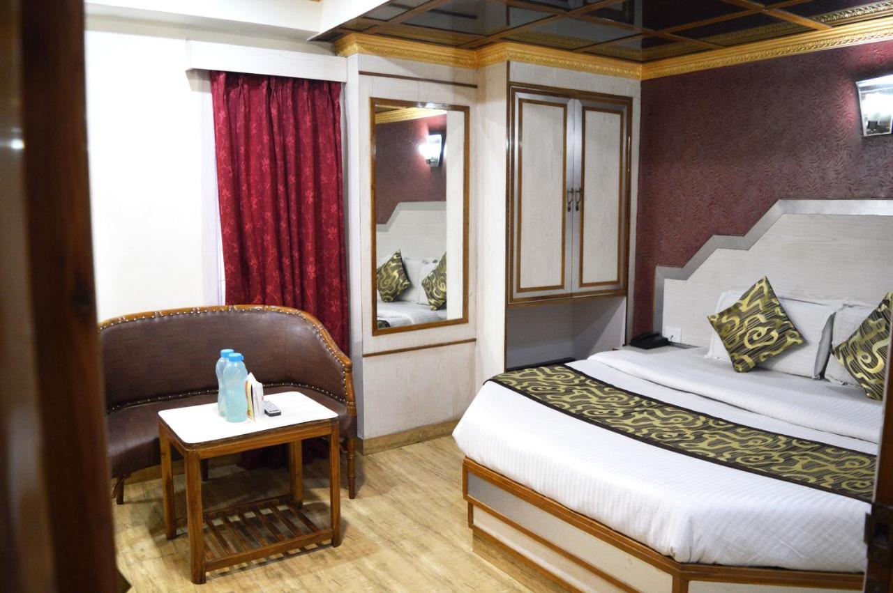 Hotel Sidharath Шимла Екстериор снимка