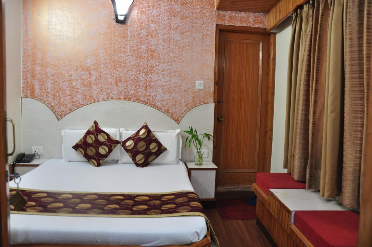 Hotel Sidharath Шимла Екстериор снимка